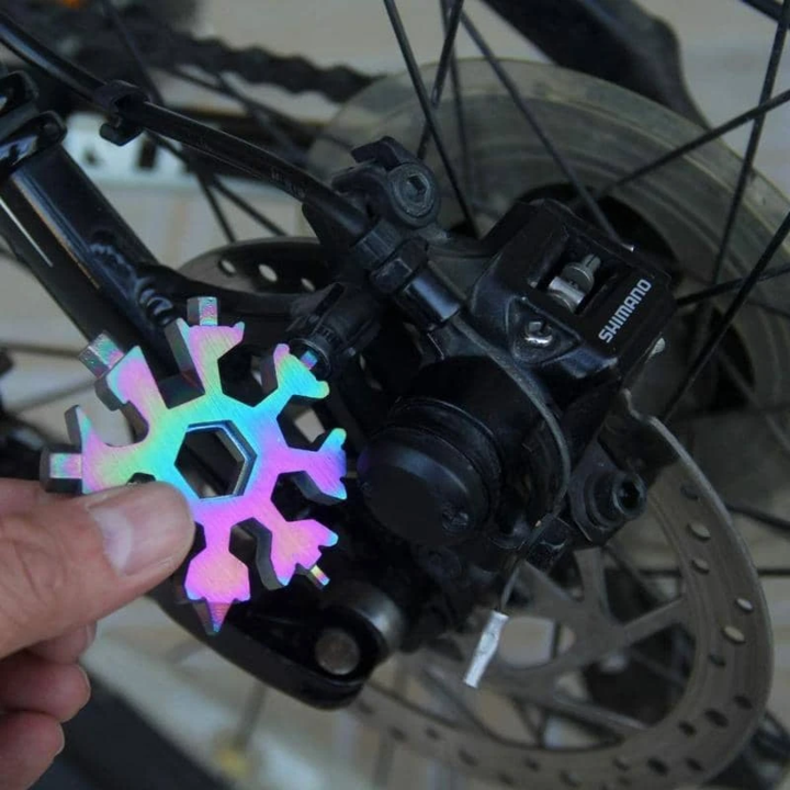 18-in-1 Stainless Steel Snowflakes Multi-tool