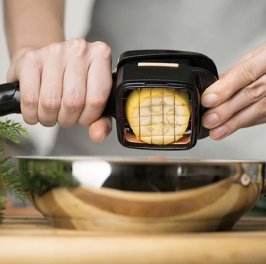 ADVANCED FRUIT & VEGETABLE CHOPPER - 5 in 1