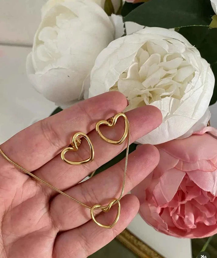 Heart Pendant Necklace and Stud Earring Set